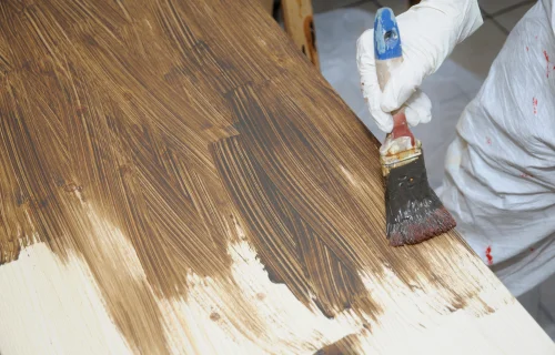 Ejemplo de efecto madera como servicio de pintura